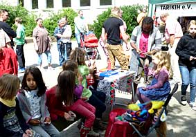 Kinder und Mishi