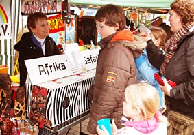 Viviane mit Safari Fans